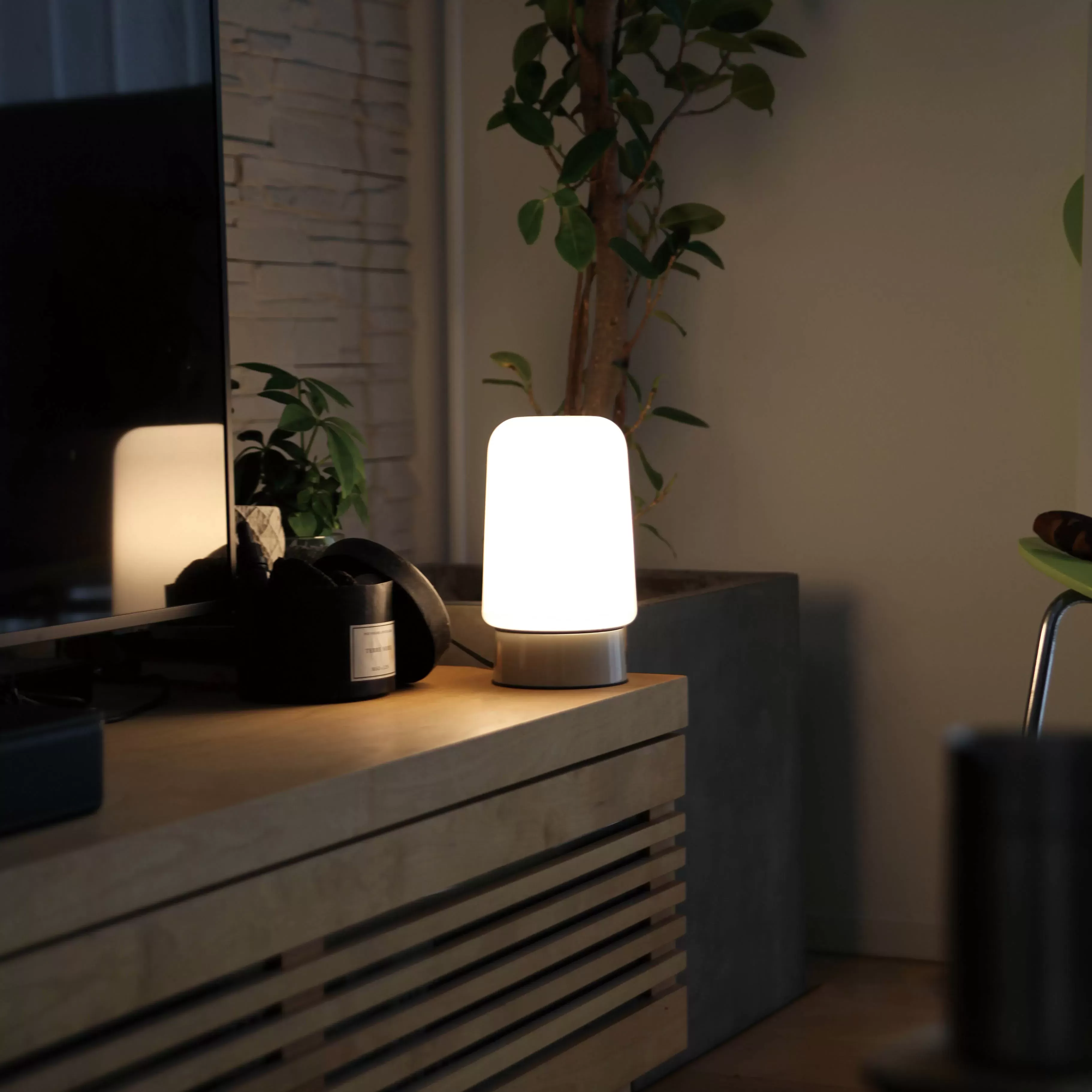 COLUMN LIGHT STRAIGHT TYPE